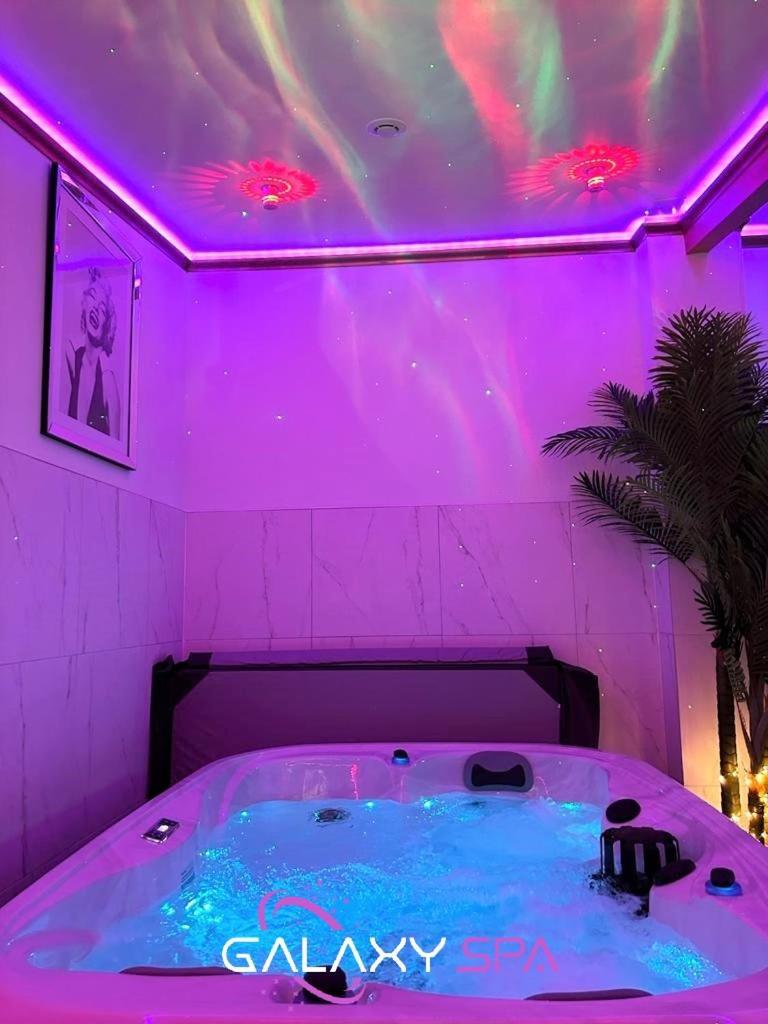 Galaxy Spa - Suite Jupiter Jacuzzi Privatif Champigneulles 外观 照片