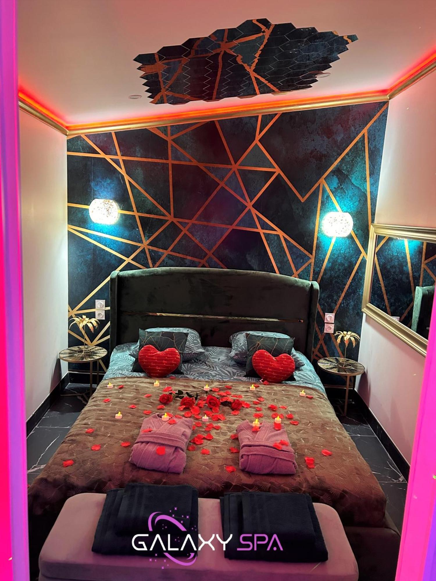 Galaxy Spa - Suite Jupiter Jacuzzi Privatif Champigneulles 外观 照片